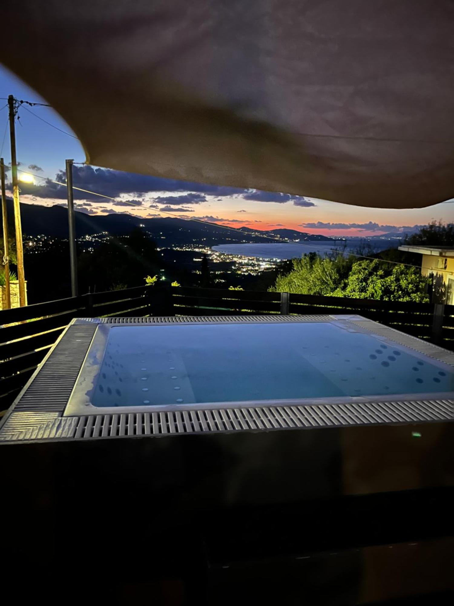 Villa Thea - The View 2Nd Floor Ano Yerakarion Екстер'єр фото